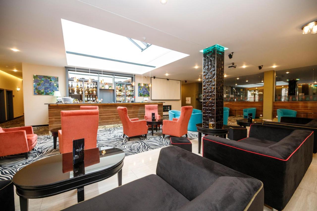 Parkhotel Carlsbad Inn Dalovice Exterior foto