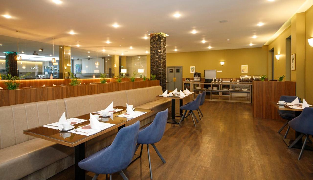 Parkhotel Carlsbad Inn Dalovice Exterior foto